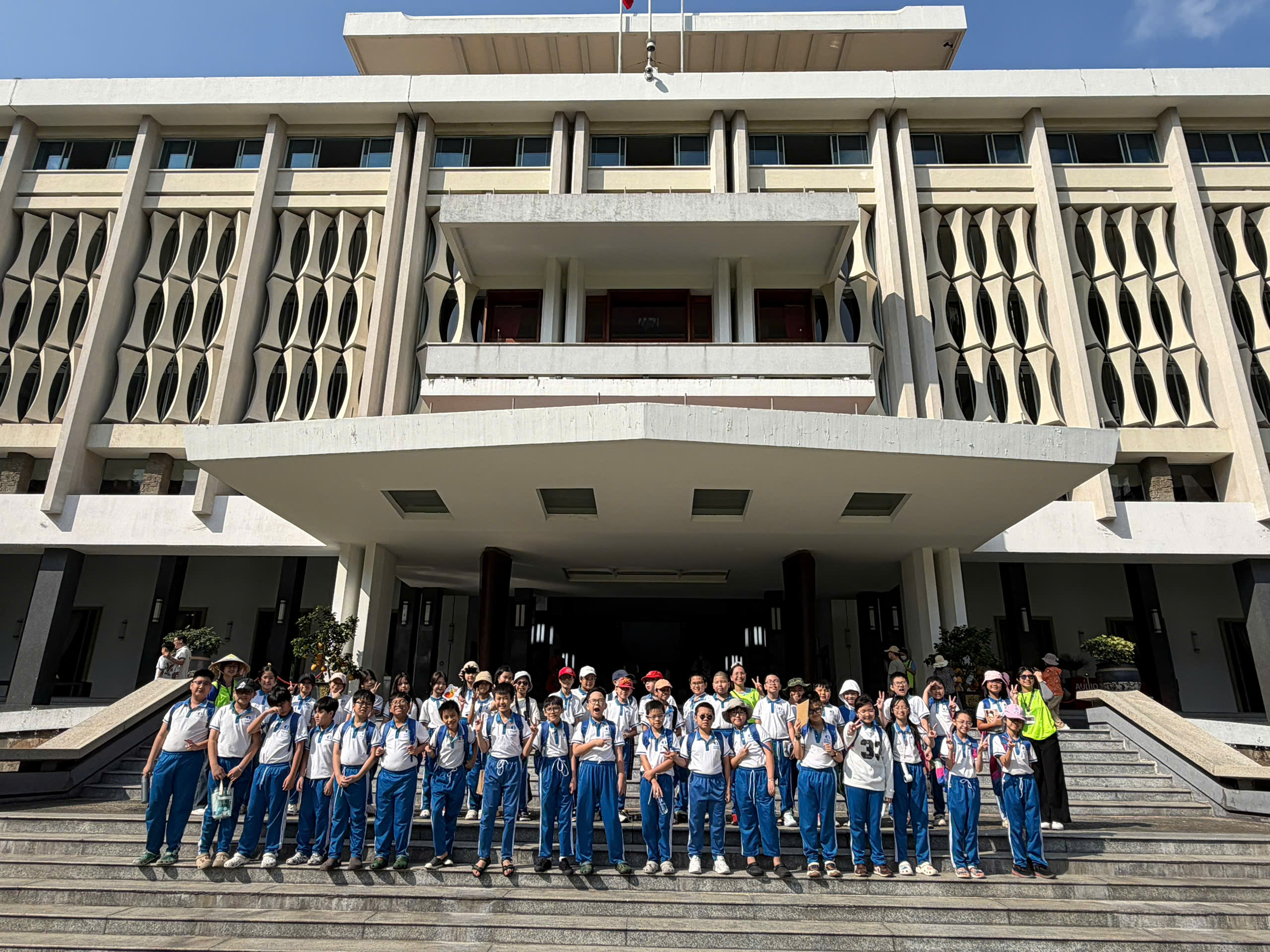 KHÁM PHÁ DI SẢN CÙNG CÁC EM HỌC SINH KHỐI 5 TRƯỜNG VSTAR